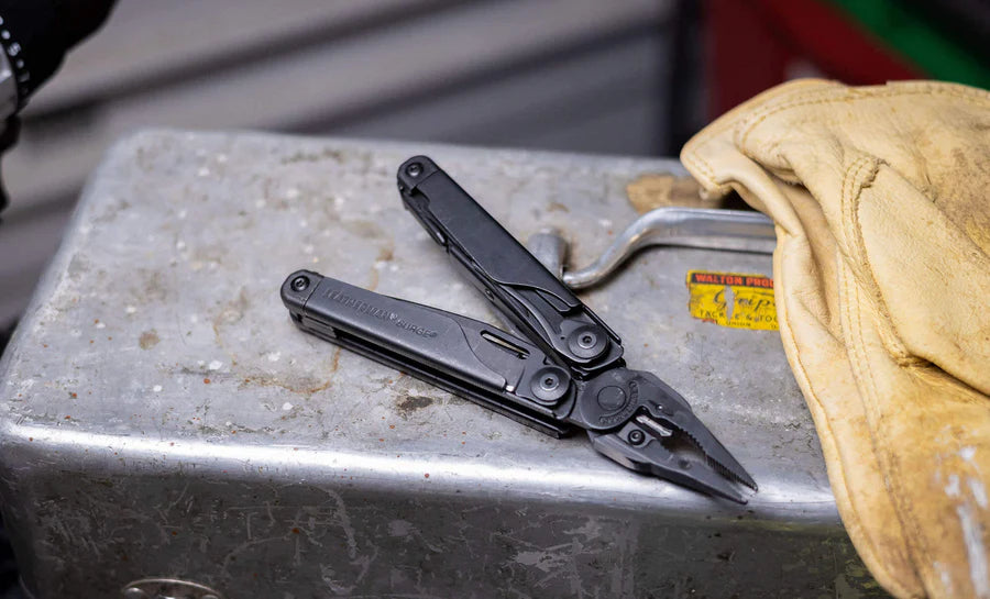 Leatherman SURGE 21 in 1 Multitool